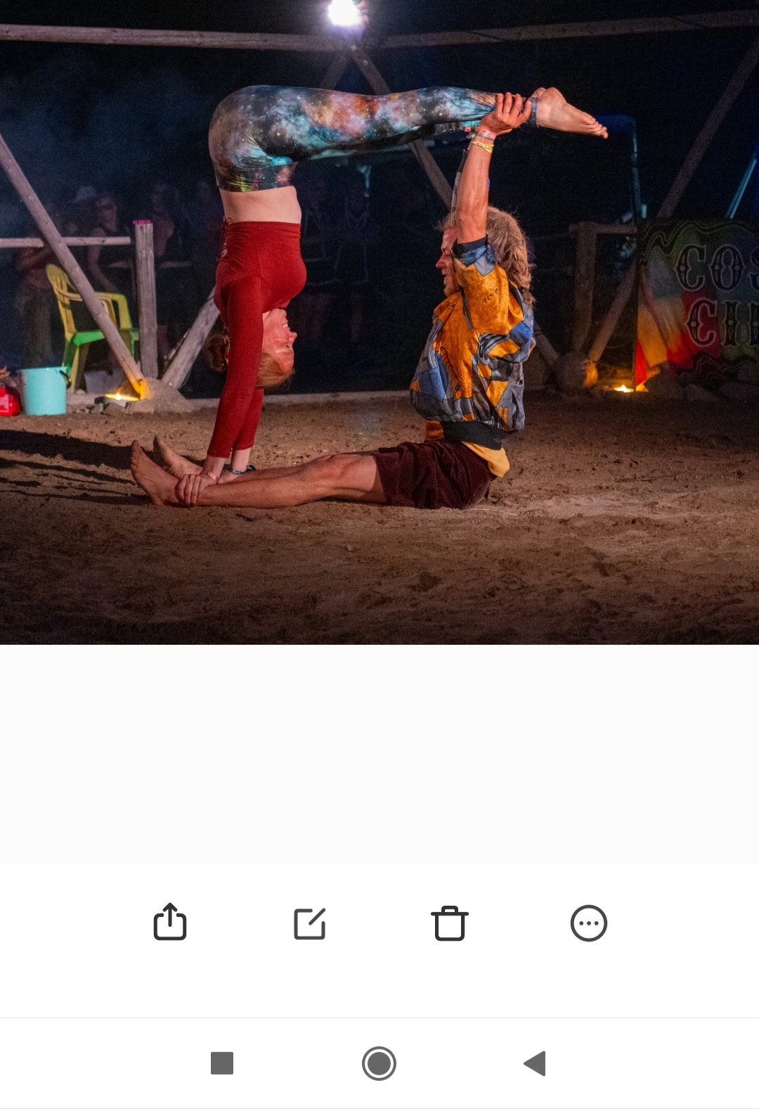 Partner acrobatics/acrobatics workshop - Palvelut - Culture Bank